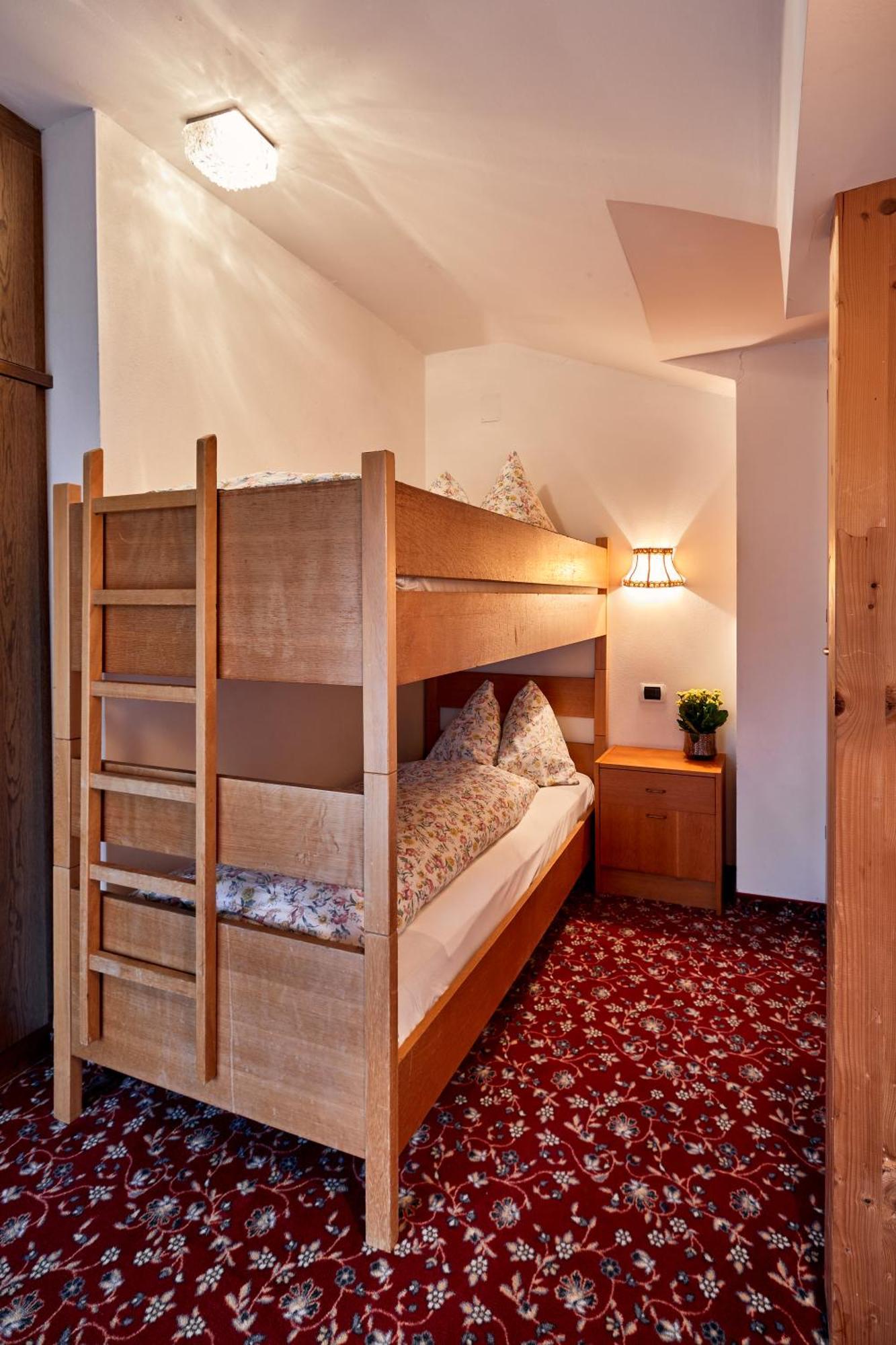 Ferienpension Zummüllerhof Natz-Schabs Habitación foto
